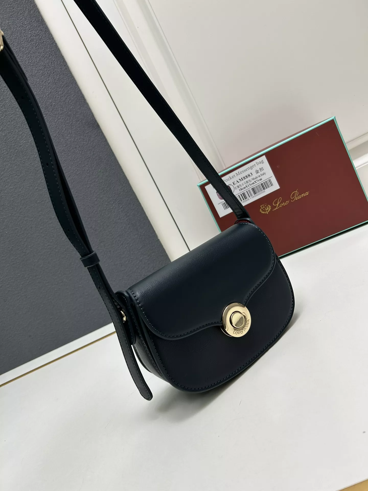 UrbanStyle 9969 Loro Piana AAA Quality Messenger Bags In Red For Women