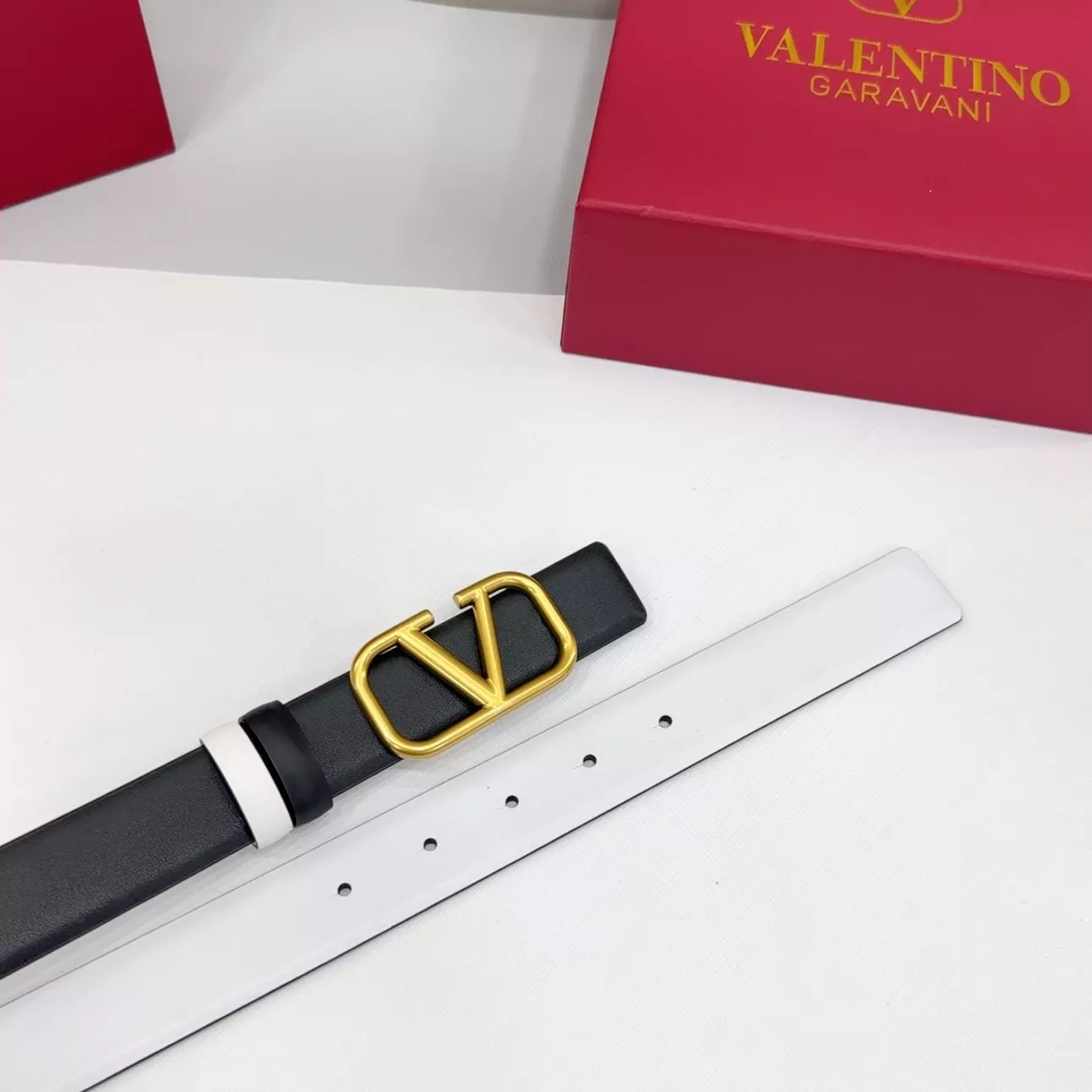 Valentino AAA Quality Belts In 3.0cm For Women Fashionable 8882