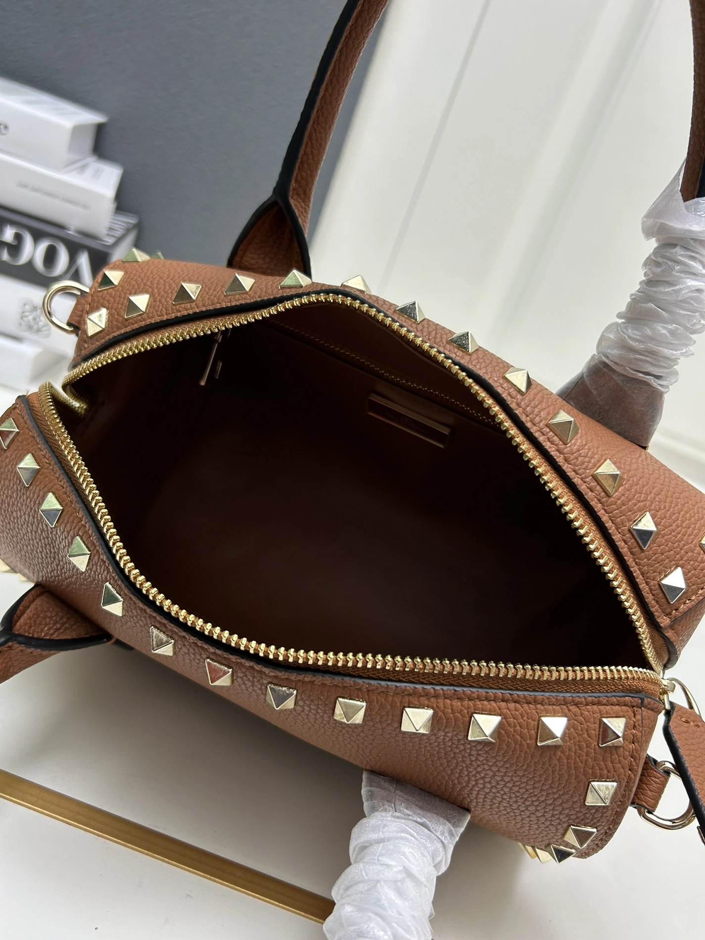 Valentino AAA Quality Handbags For Women Comfortable 8587