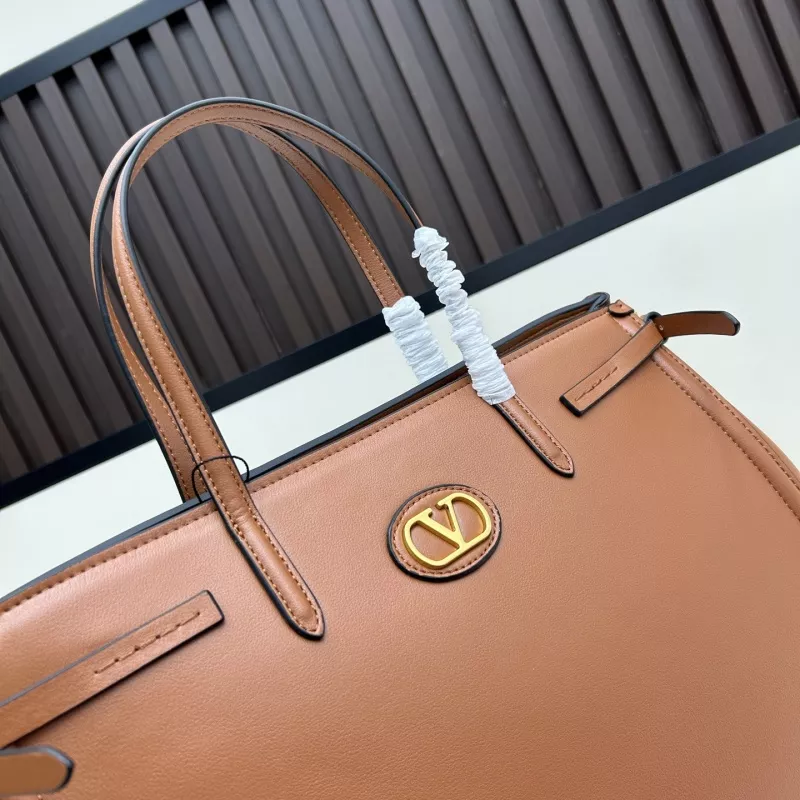 Valentino AAA Quality Handbags For Women Comfortable 9788