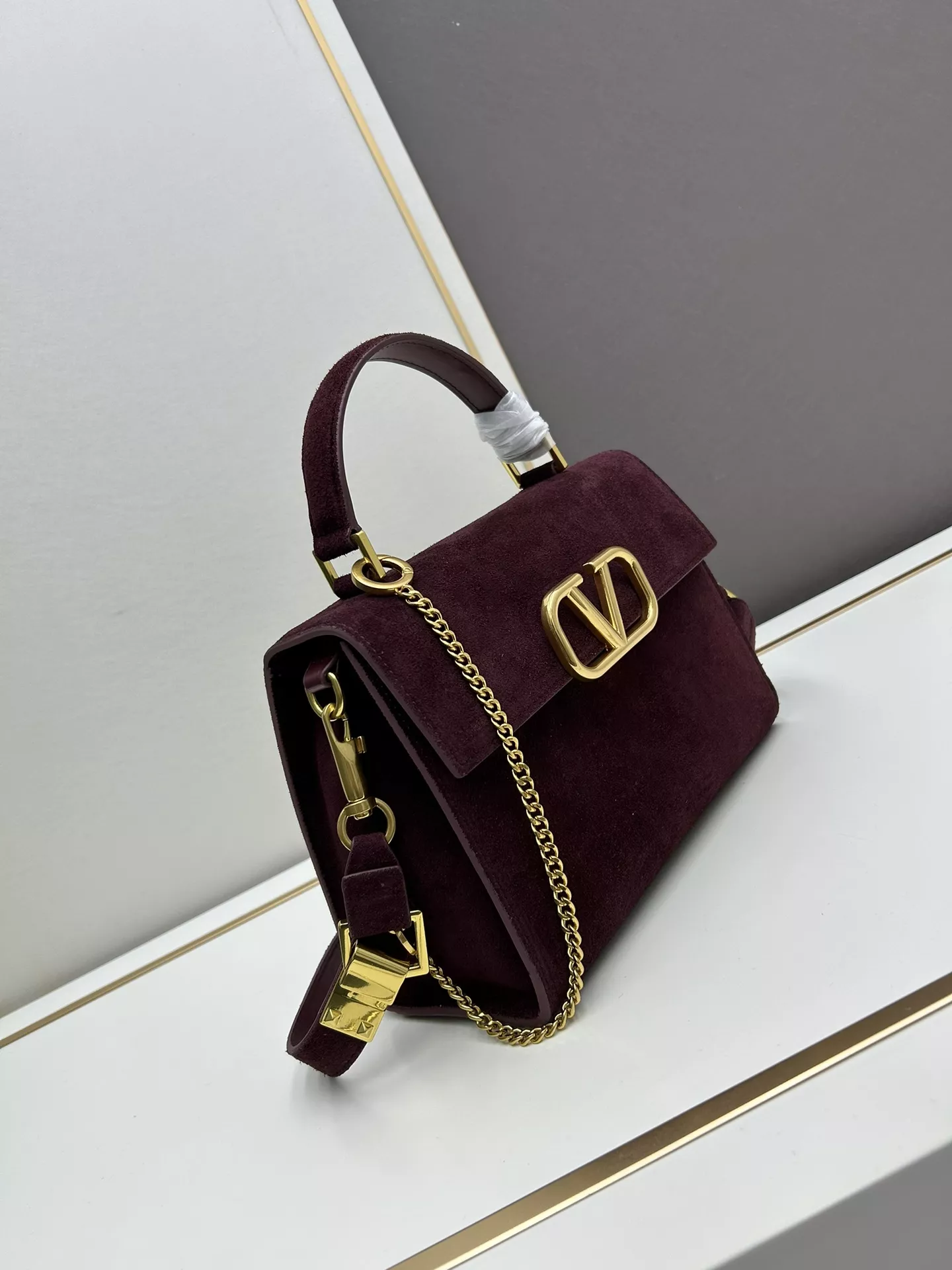 Valentino AAA Quality Handbags For Women Functional 8604