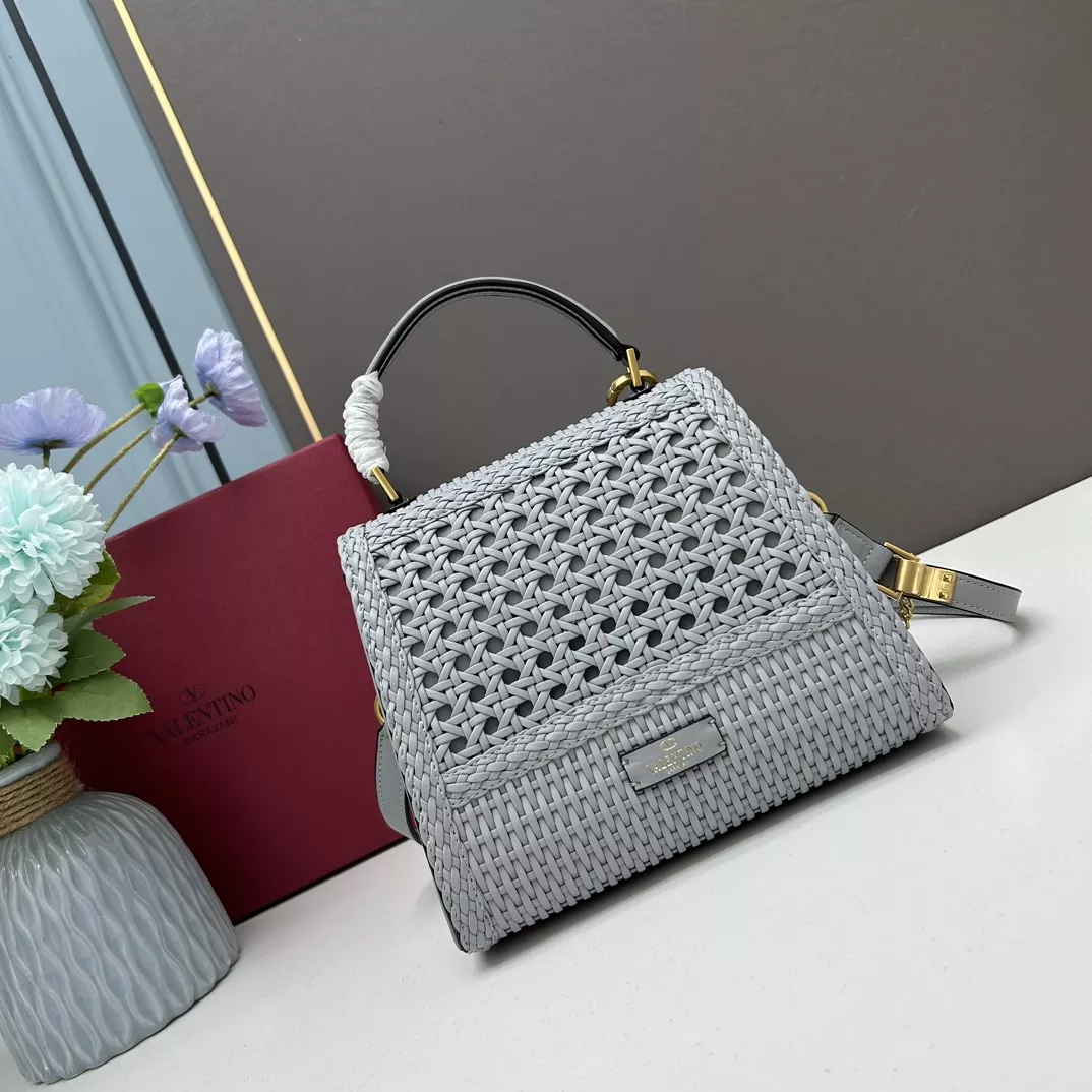Valentino AAA Quality Handbags For Women HighQuality 5177