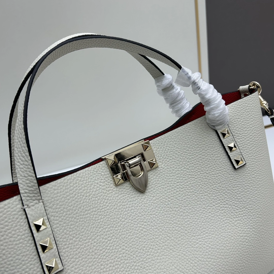 Valentino AAA Quality Handbags For Women Modern 3370