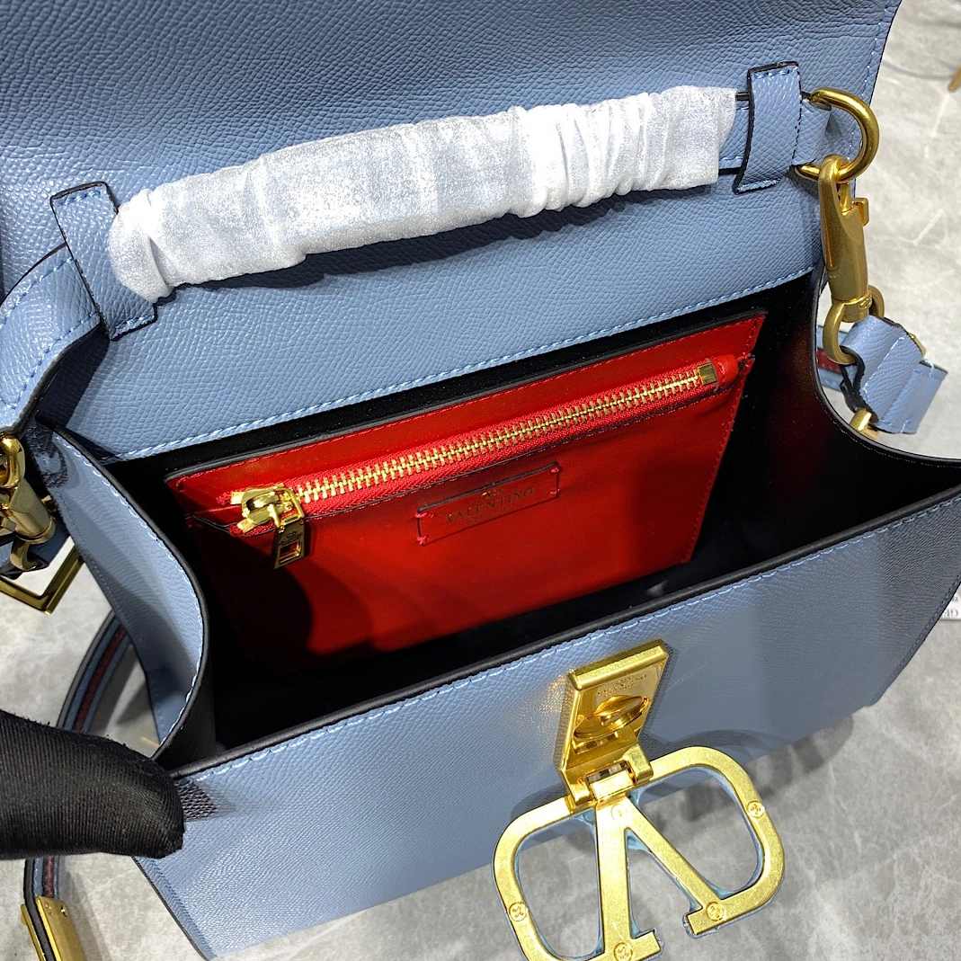 Valentino AAA Quality Handbags For Women ModernLook 9013