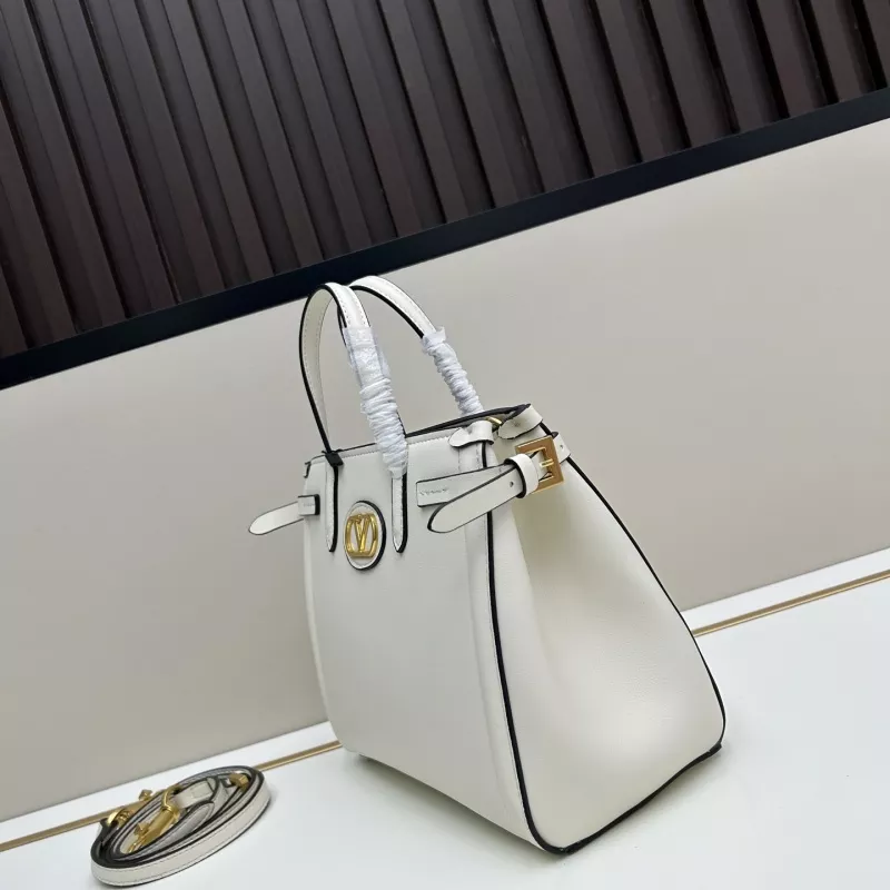 Valentino AAA Quality Handbags For Women Reliable 2443