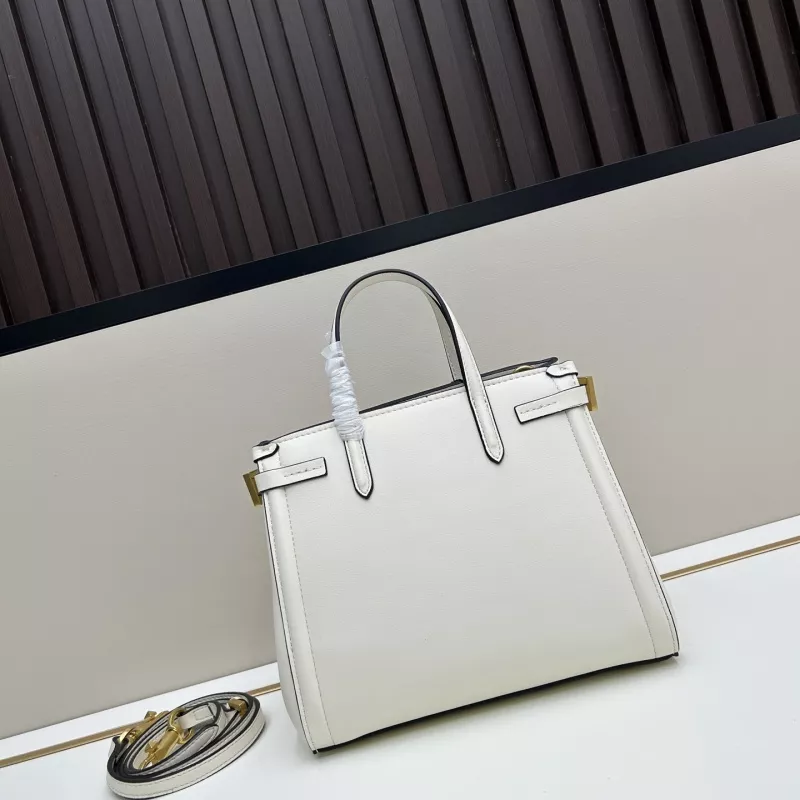Valentino AAA Quality Handbags For Women Reliable 2443