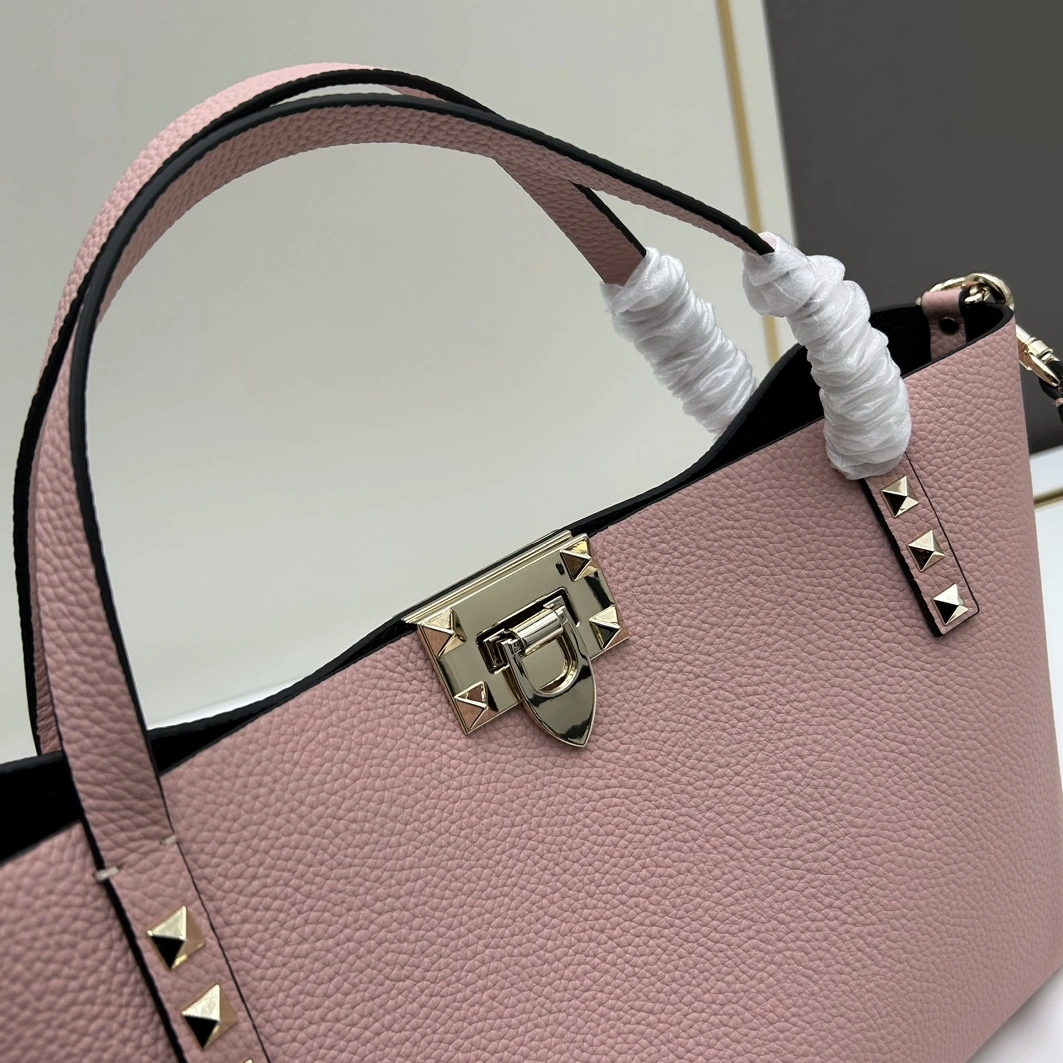 Valentino AAA Quality Handbags For Women Sleek 7037