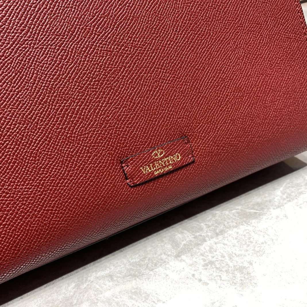 Valentino AAA Quality Handbags For Women Soft 6863