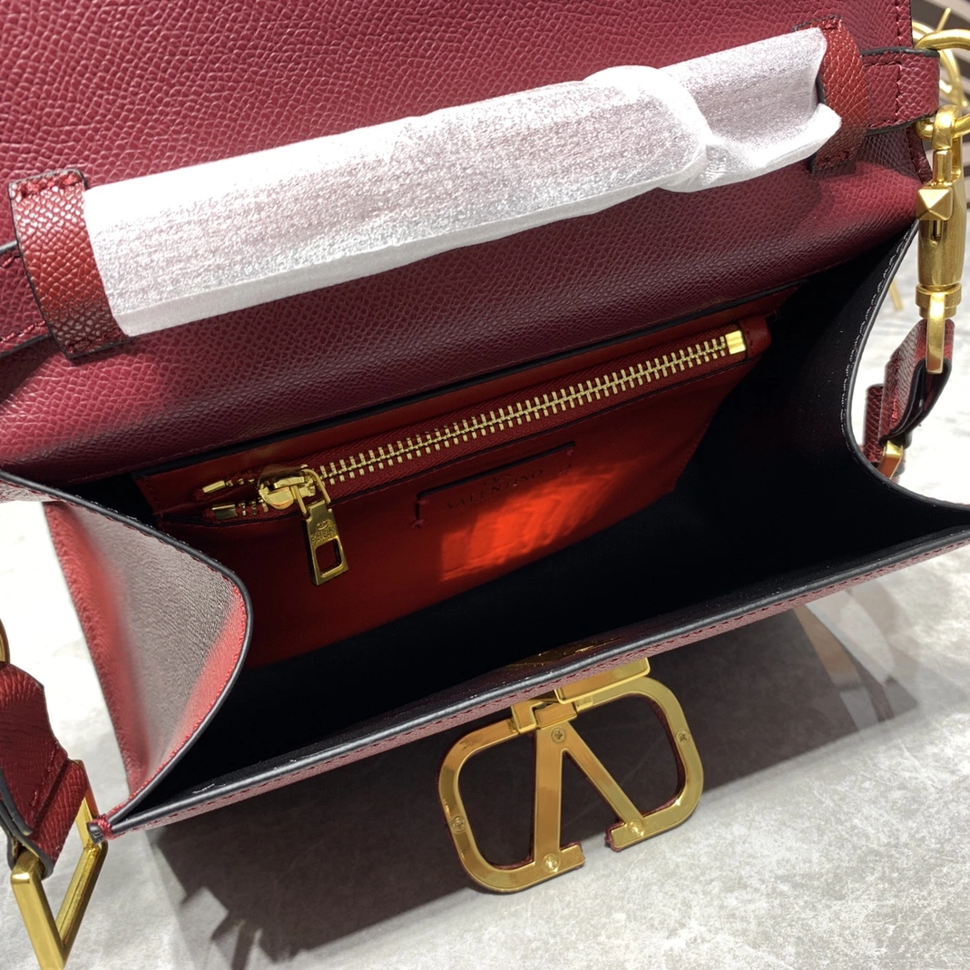 Valentino AAA Quality Handbags For Women Soft 6863
