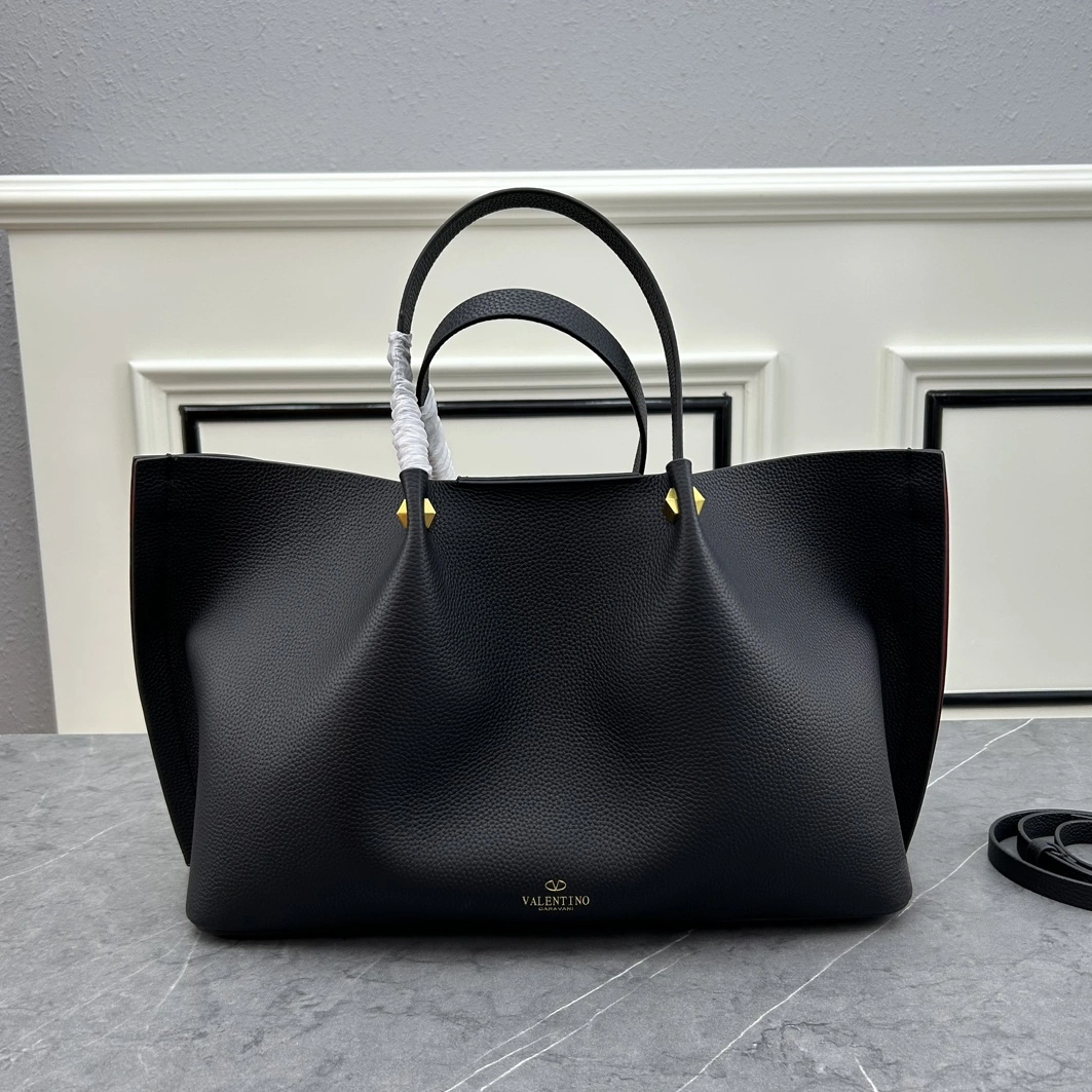 Valentino AAA Quality Handbags For Women Sophisticated 5317