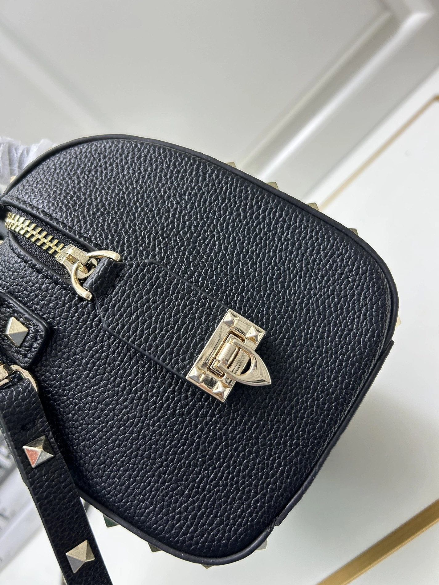 Valentino AAA Quality Handbags For Women SportInspired 9758