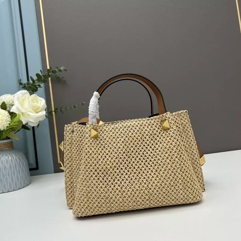 Valentino AAA Quality Handbags For Women StreetReady 7708