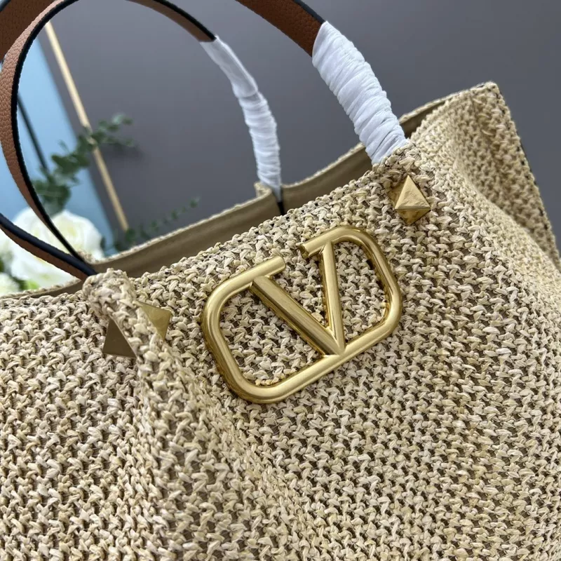 Valentino AAA Quality Handbags For Women Vibrant 9919