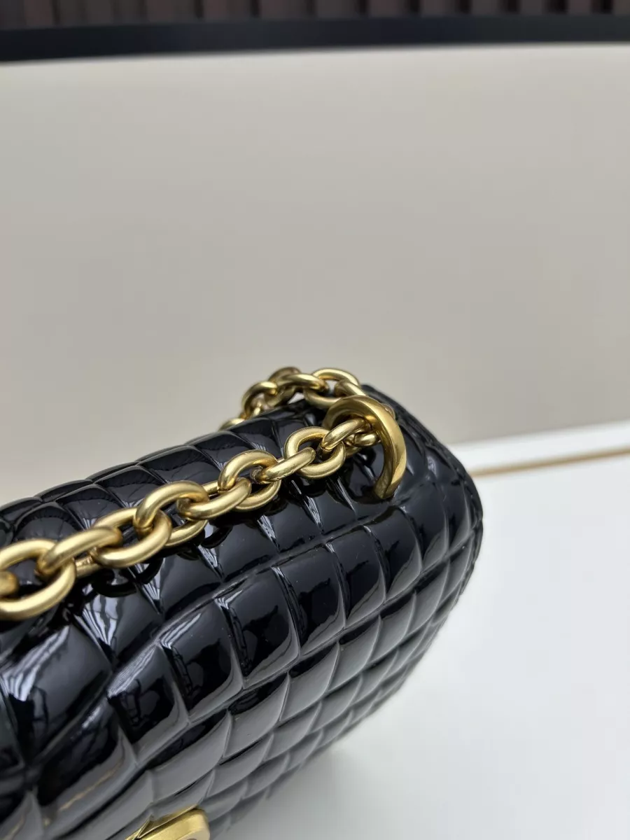 Valentino AAA Quality Messenger Bags For Women Bold 7989