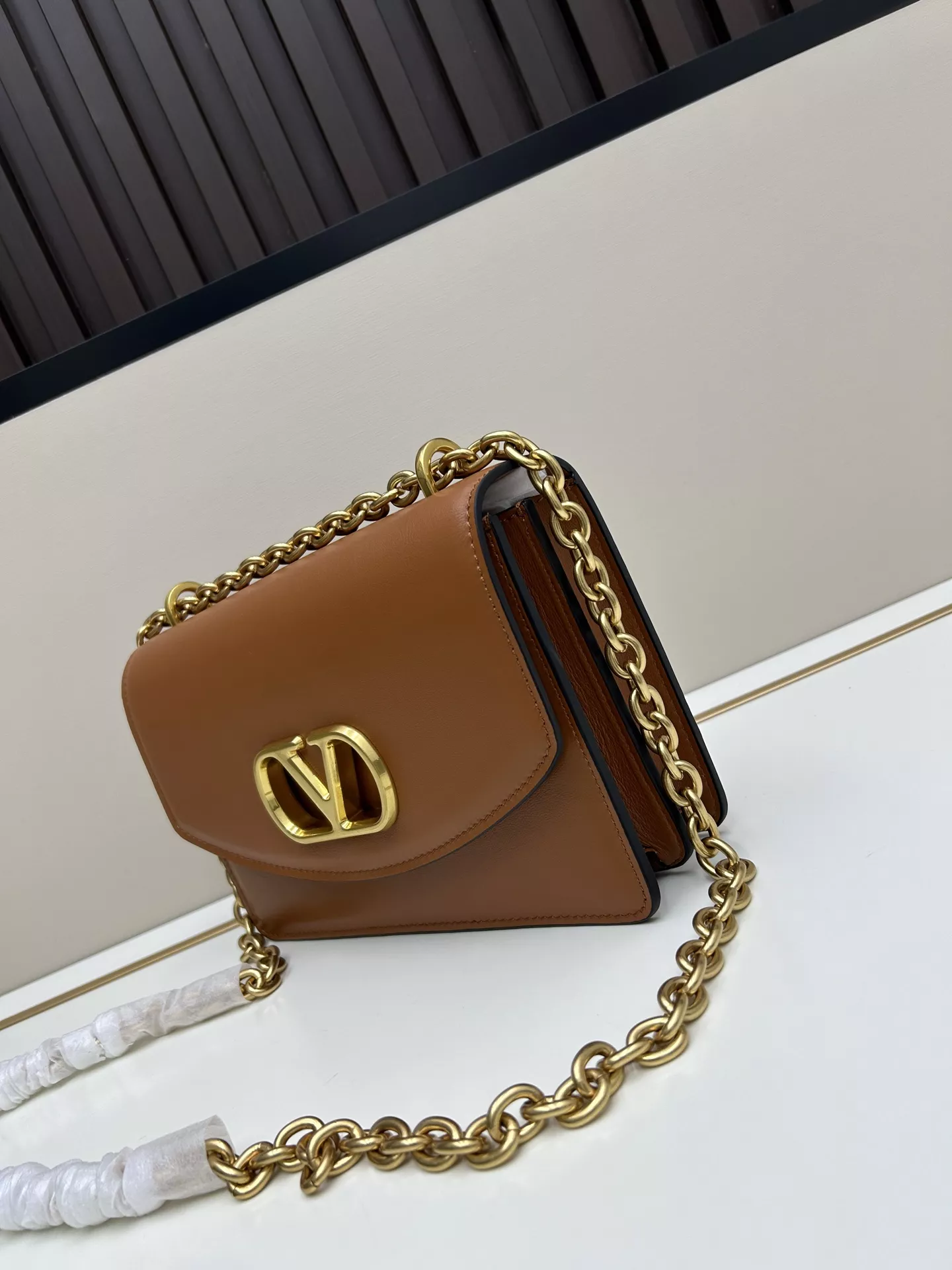 Valentino AAA Quality Messenger Bags For Women DailyWear 7660