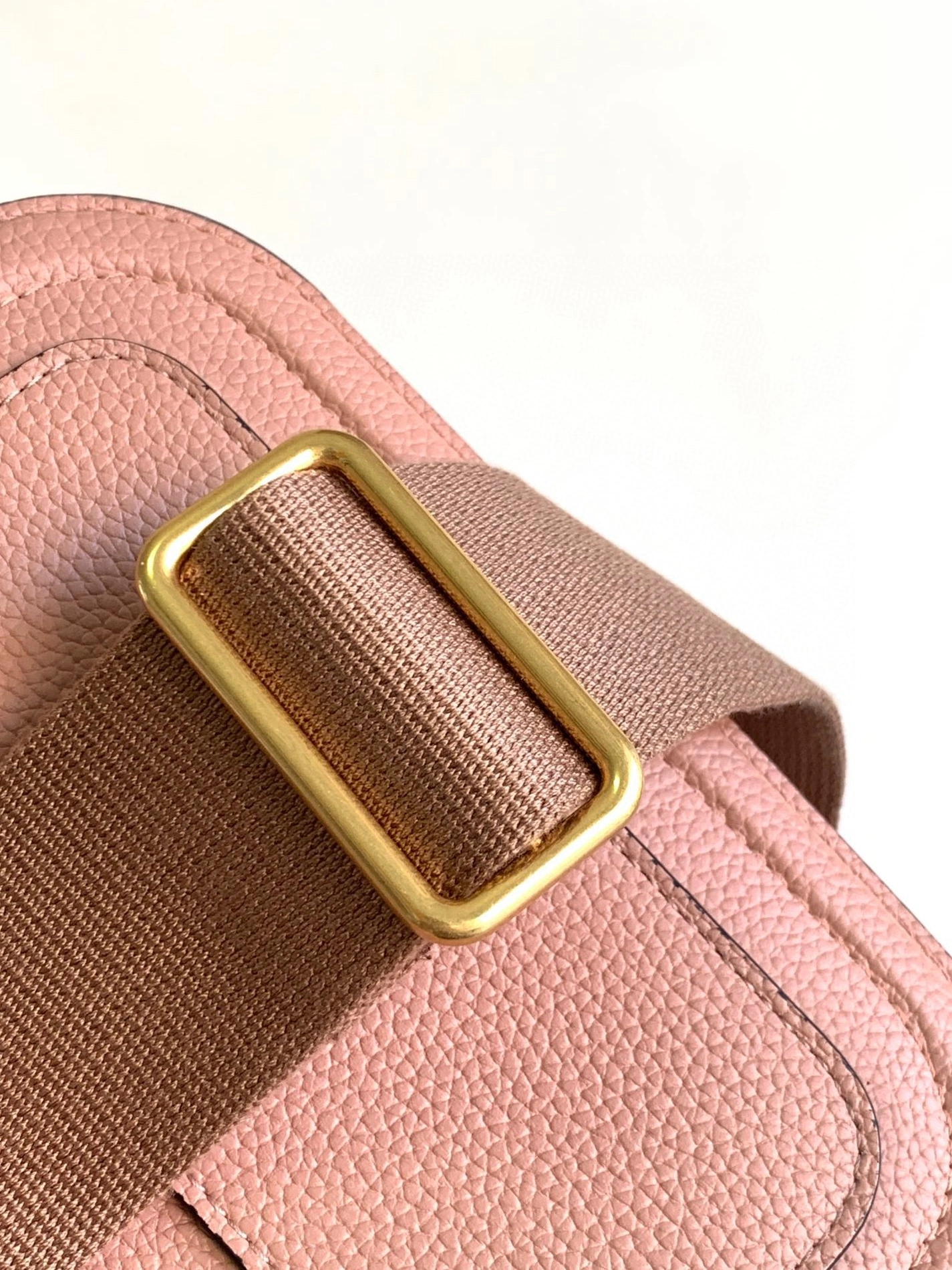 Valentino AAA Quality Messenger Bags For Women DailyWear 851