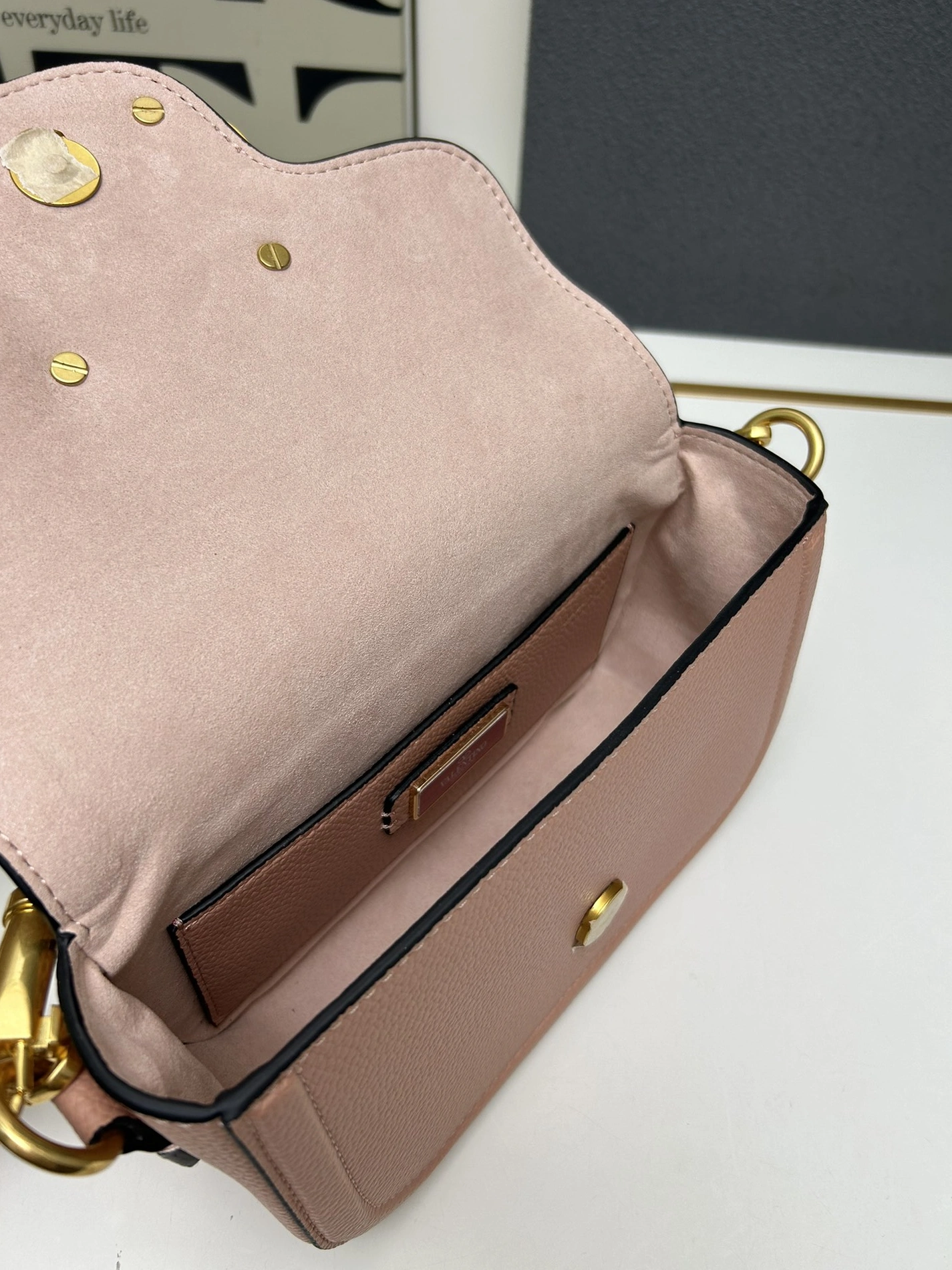 Valentino AAA Quality Messenger Bags For Women DailyWear 851