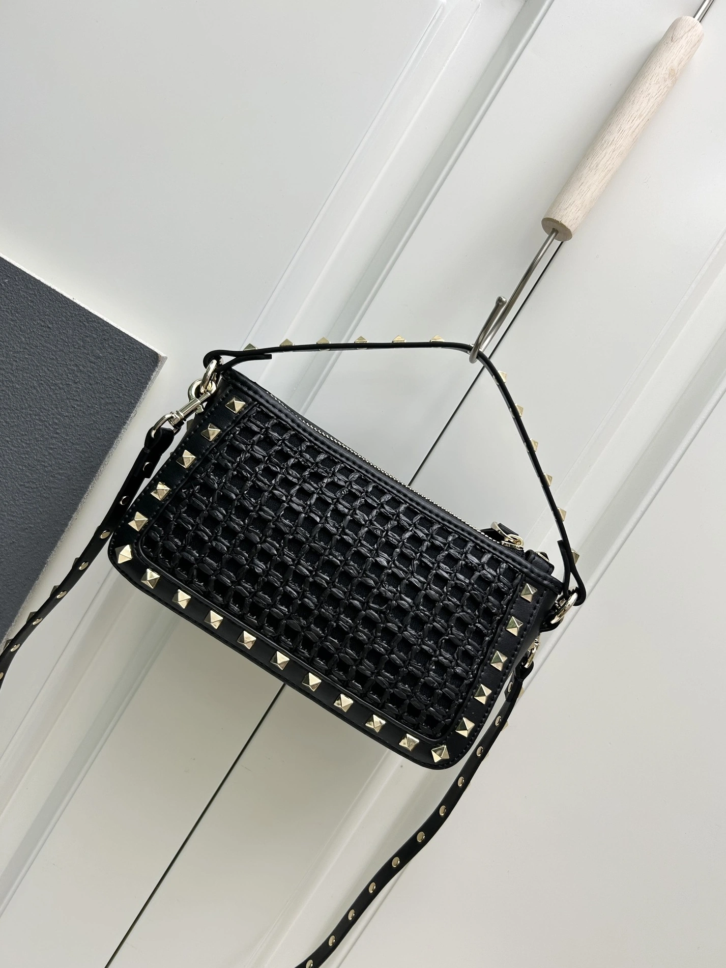 Valentino AAA Quality Messenger Bags For Women Flexible 2554