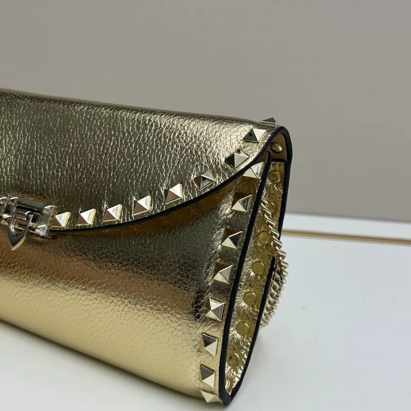Valentino AAA Quality Messenger Bags For Women GoodFit 187