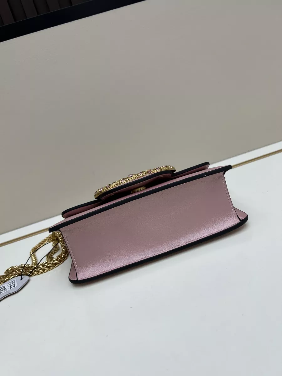 Valentino AAA Quality Messenger Bags For Women Lightweight 2585