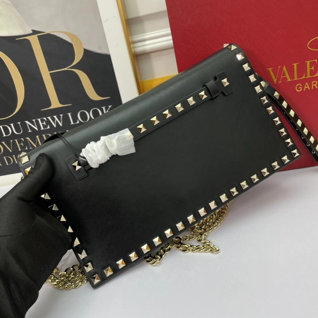 Valentino AAA Quality Messenger Bags For Women ModernLook 5572