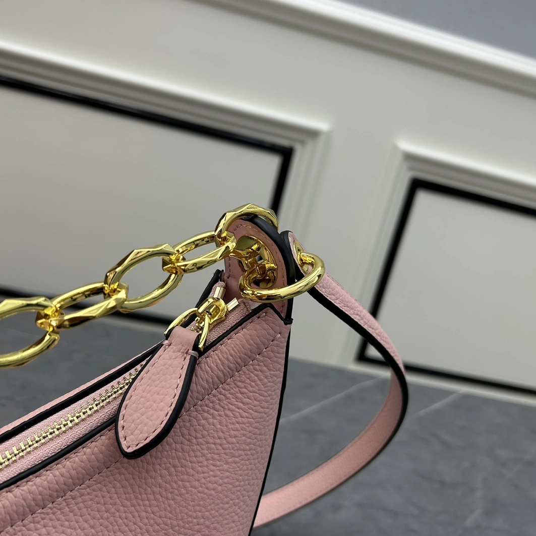 Valentino AAA Quality Messenger Bags For Women ModernLook 6677