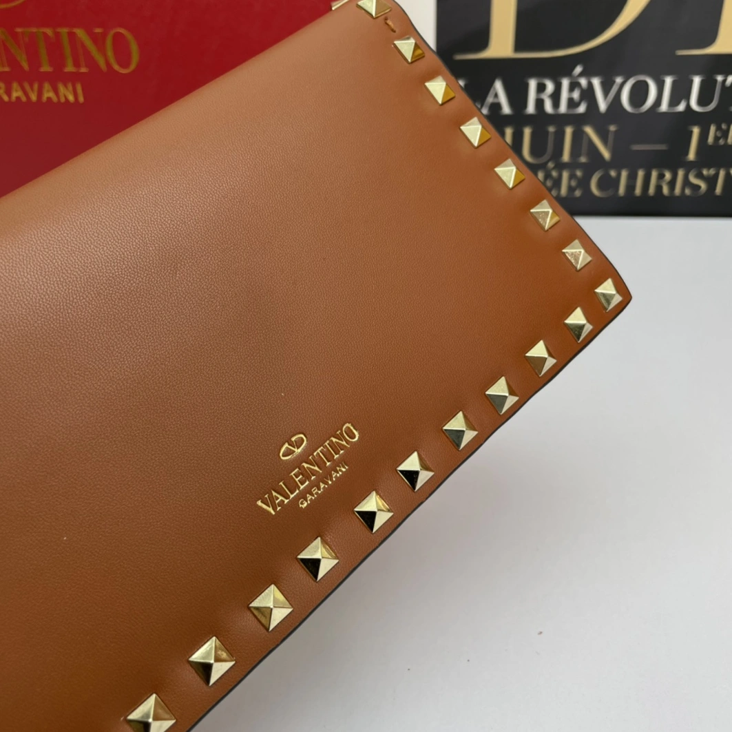 Valentino AAA Quality Messenger Bags For Women Refined 5080