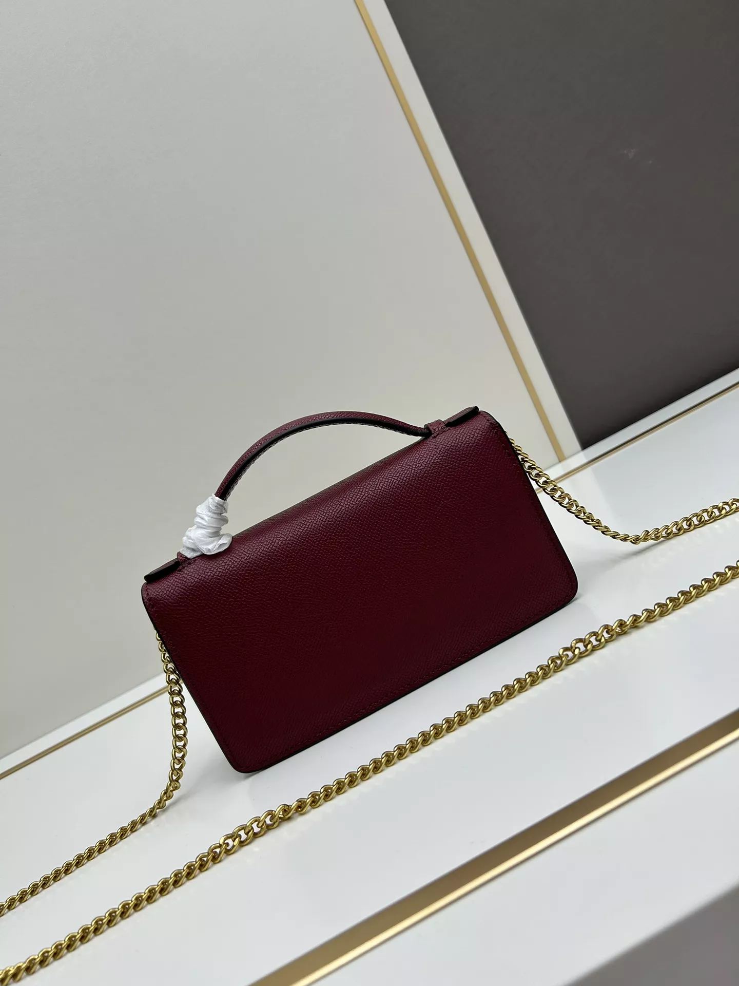 Valentino AAA Quality Messenger Bags For Women Reliable 3859