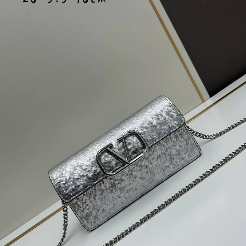 Valentino AAA Quality Messenger Bags For Women Sleek 2727
