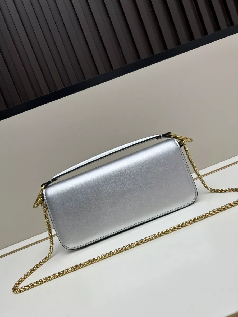 Valentino AAA Quality Messenger Bags For Women SmartChoice 8821