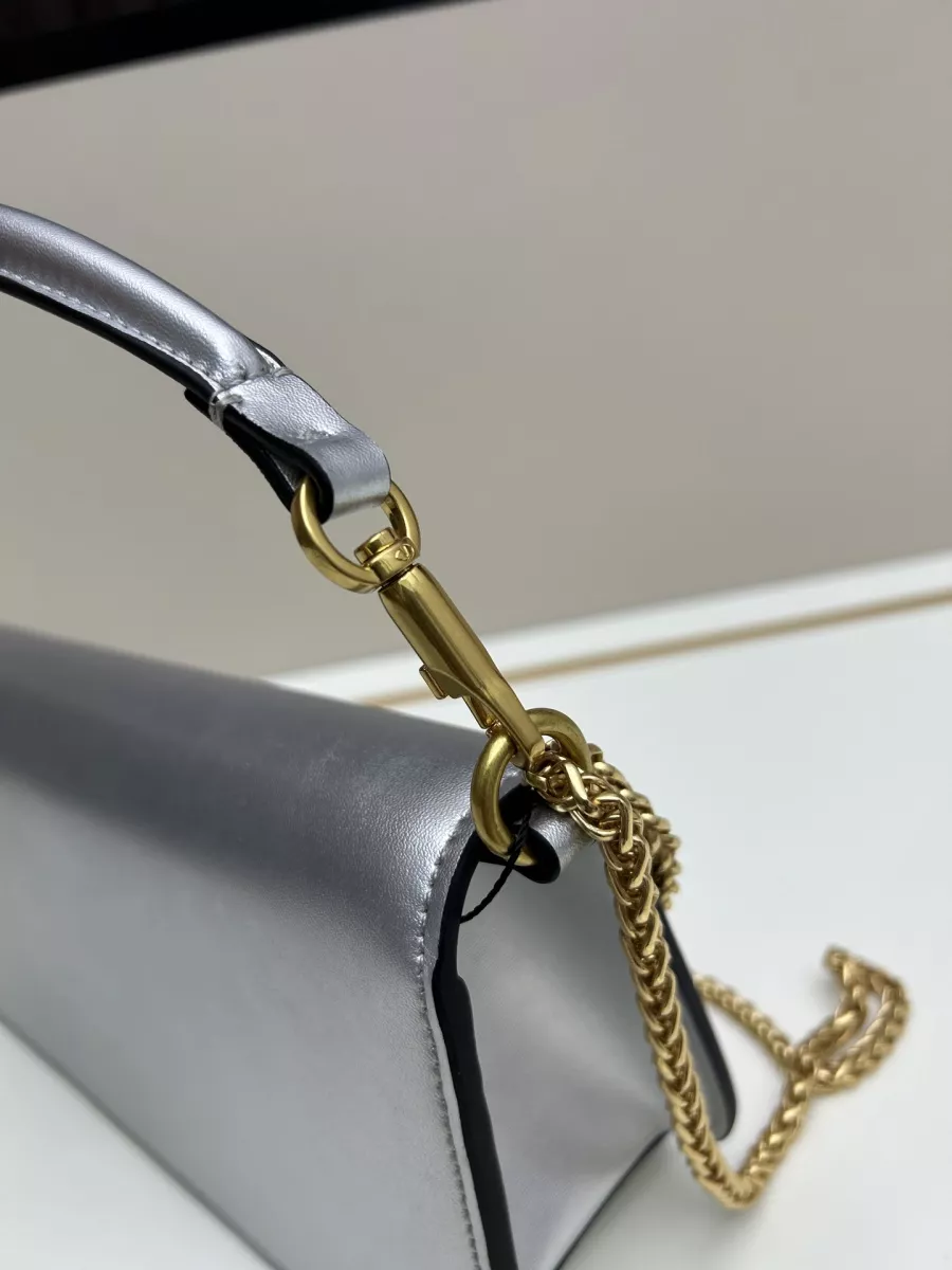 Valentino AAA Quality Messenger Bags For Women SmartChoice 8821