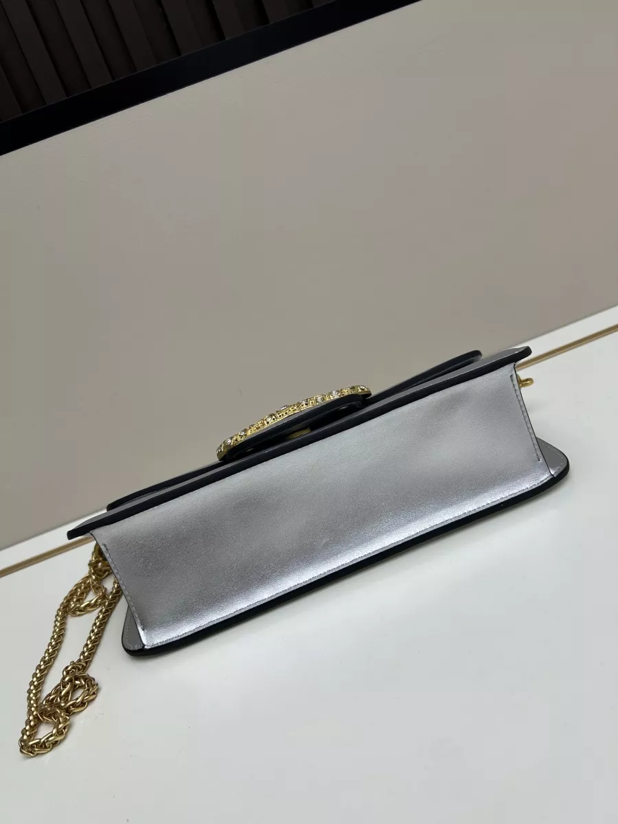 Valentino AAA Quality Messenger Bags For Women SmartChoice 8821