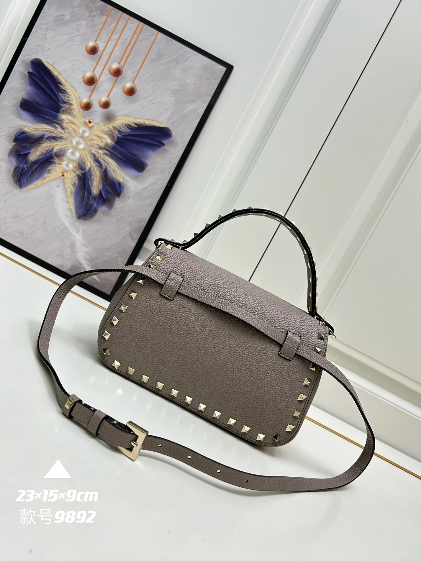 Valentino AAA Quality Messenger Bags For Women Soft 4408