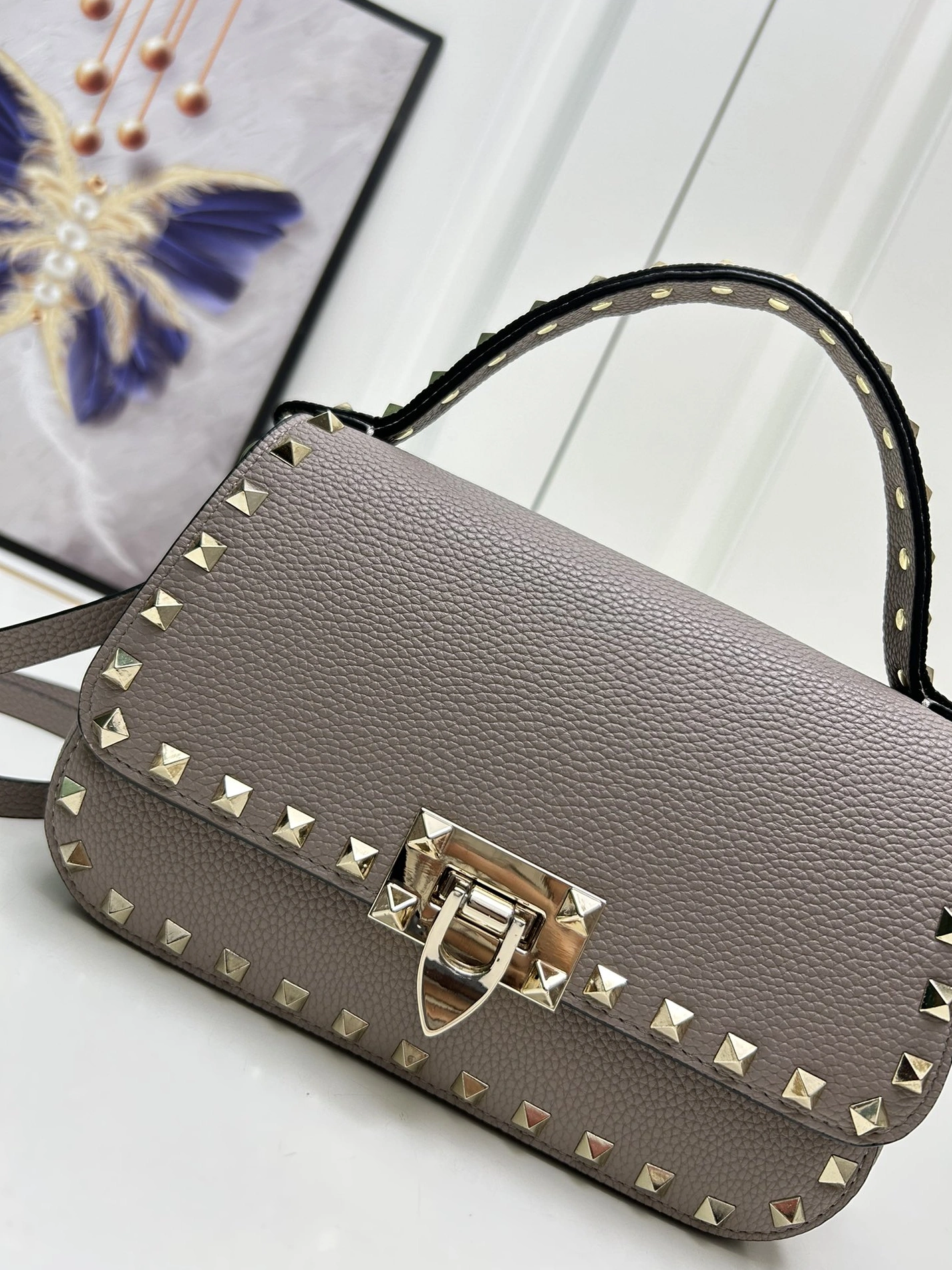 Valentino AAA Quality Messenger Bags For Women Soft 4408