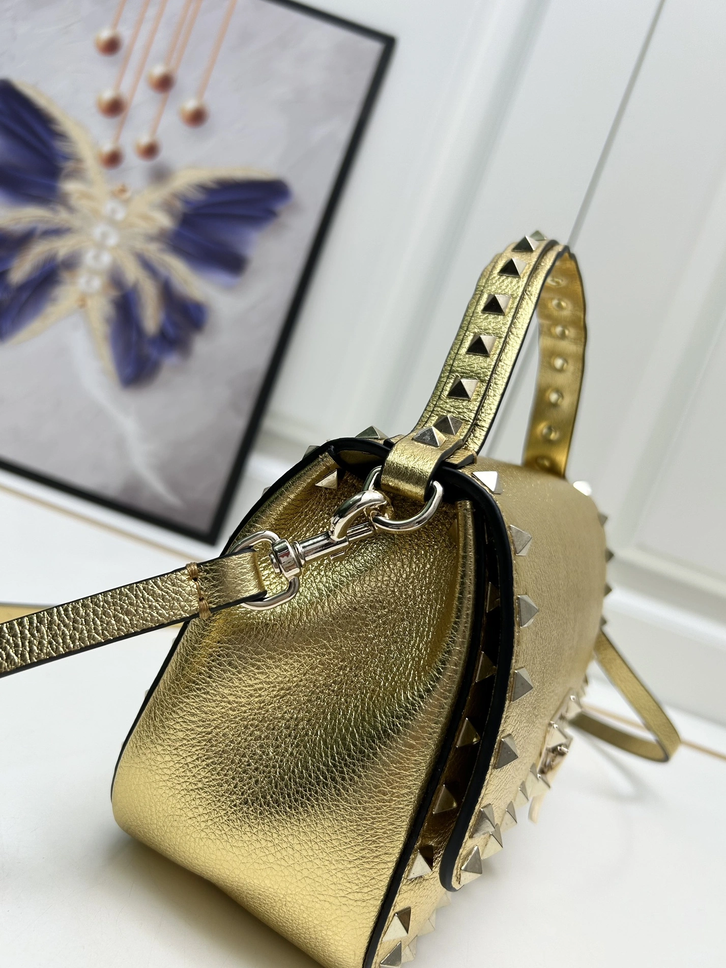 Valentino AAA Quality Messenger Bags For Women SportInspired 566