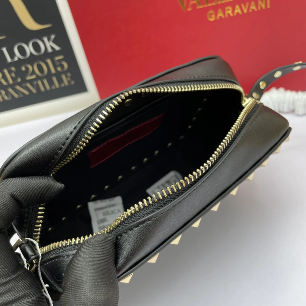Valentino AAA Quality Messenger Bags For Women SportInspired 7186