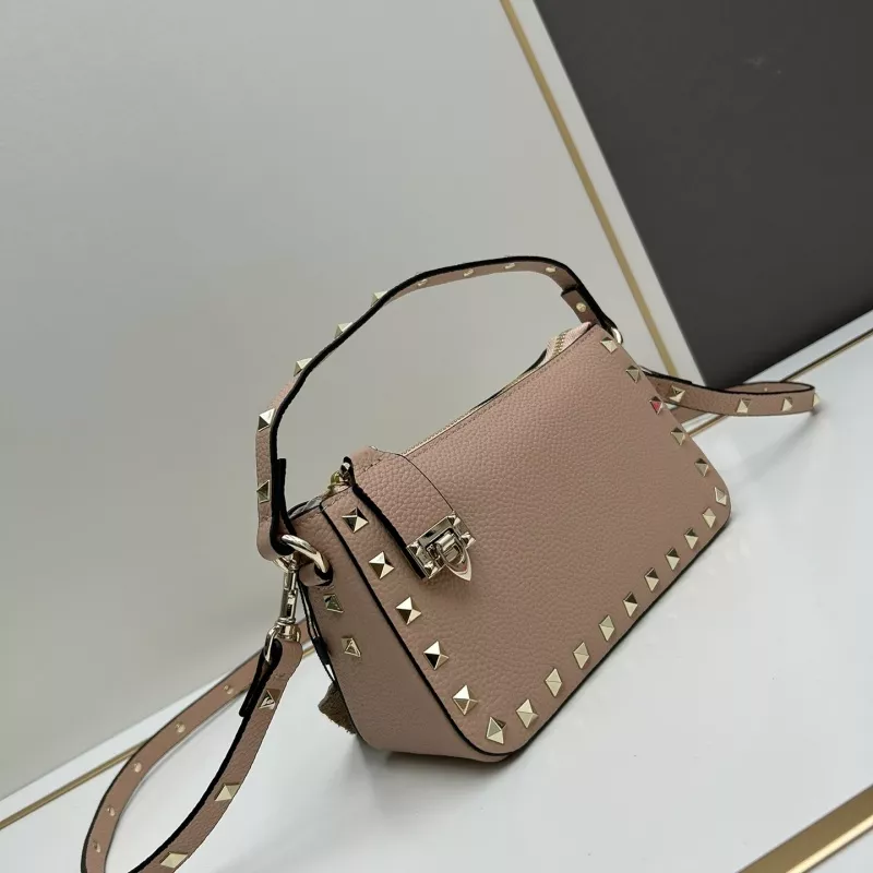 Valentino AAA Quality Messenger Bags For Women StreetReady 1068