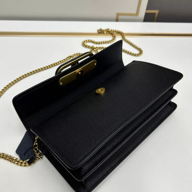 Valentino AAA Quality Messenger Bags For Women Stylish 7665