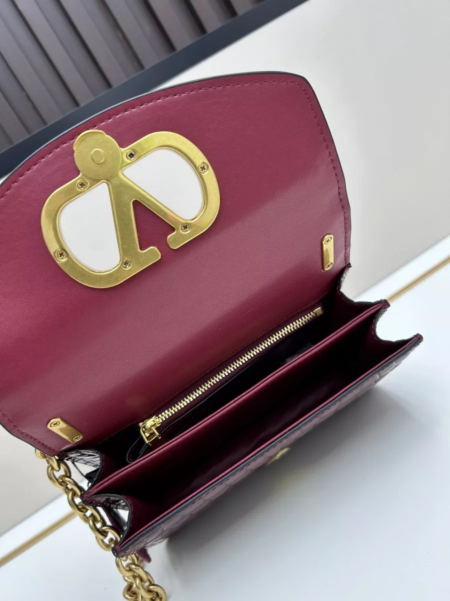 Valentino AAA Quality Messenger Bags For Women Trendy 5016