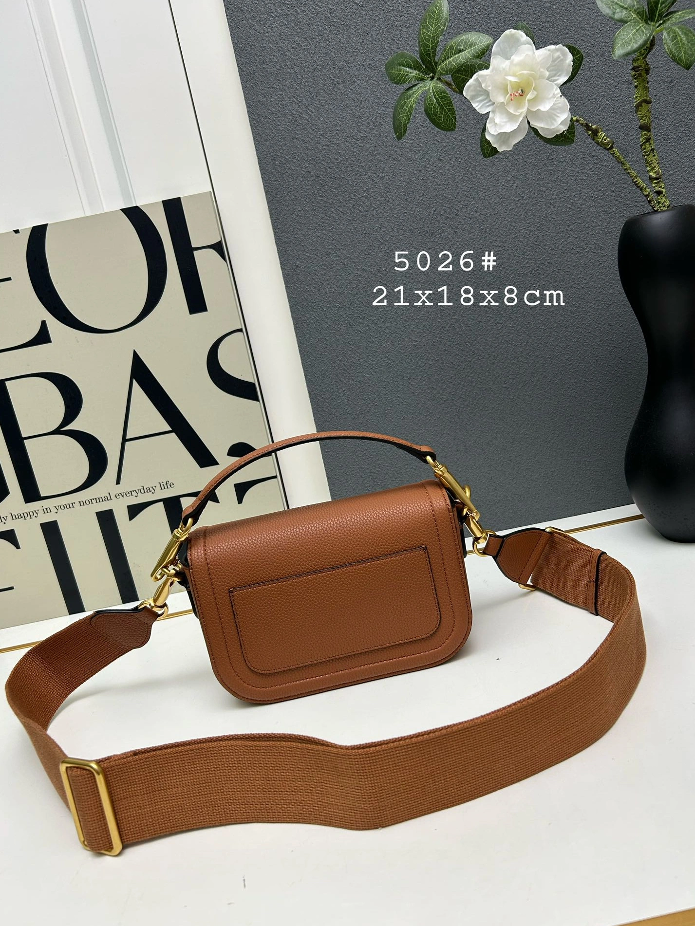 Valentino AAA Quality Messenger Bags For Women Trendy 5419