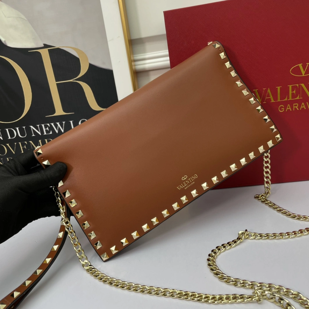 Valentino AAA Quality Messenger Bags For Women Trendy 7303
