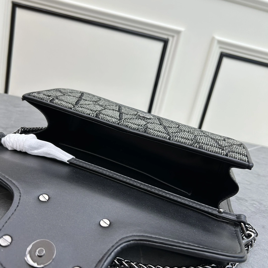 Valentino AAA Quality Messenger Bags For Women Unique 2779