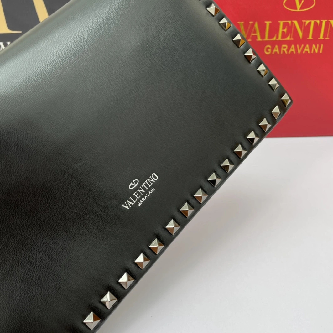 Valentino AAA Quality Messenger Bags For Women WellDesigned 5935