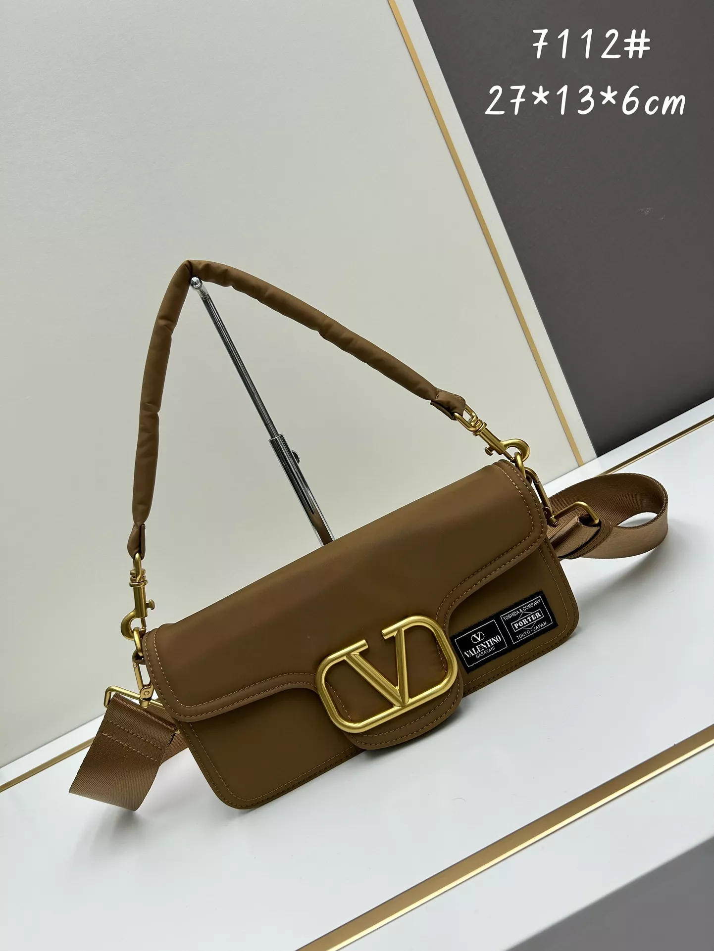 Valentino AAA Quality Shoulder Bags For Women Affordable 1256