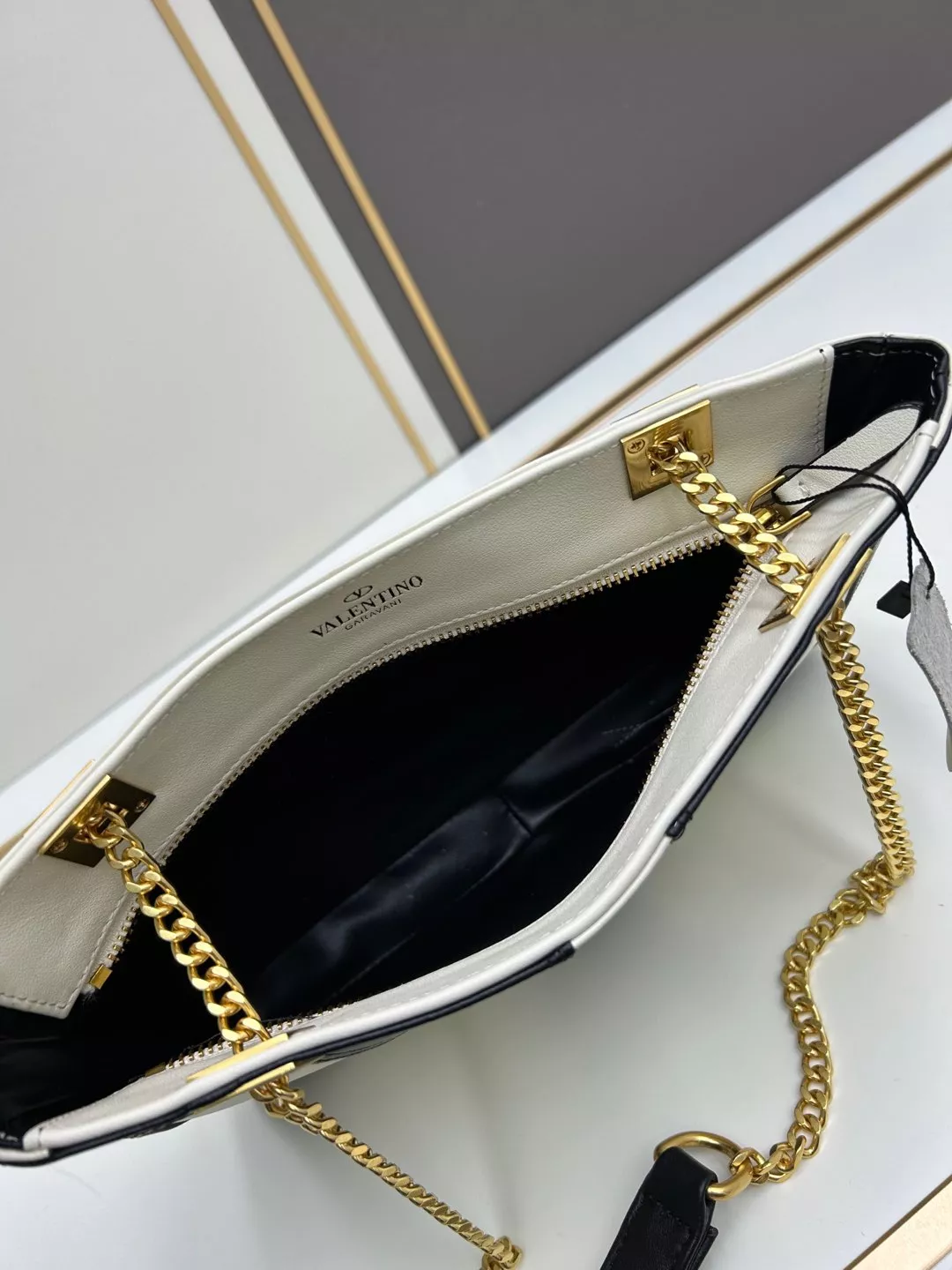 Valentino AAA Quality Shoulder Bags For Women Bold 5715