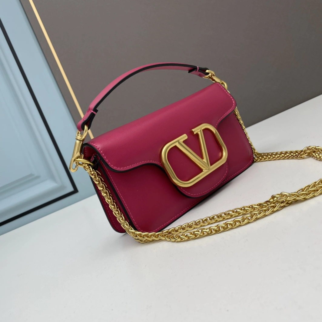Valentino AAA Quality Shoulder Bags For Women Breathable 3969