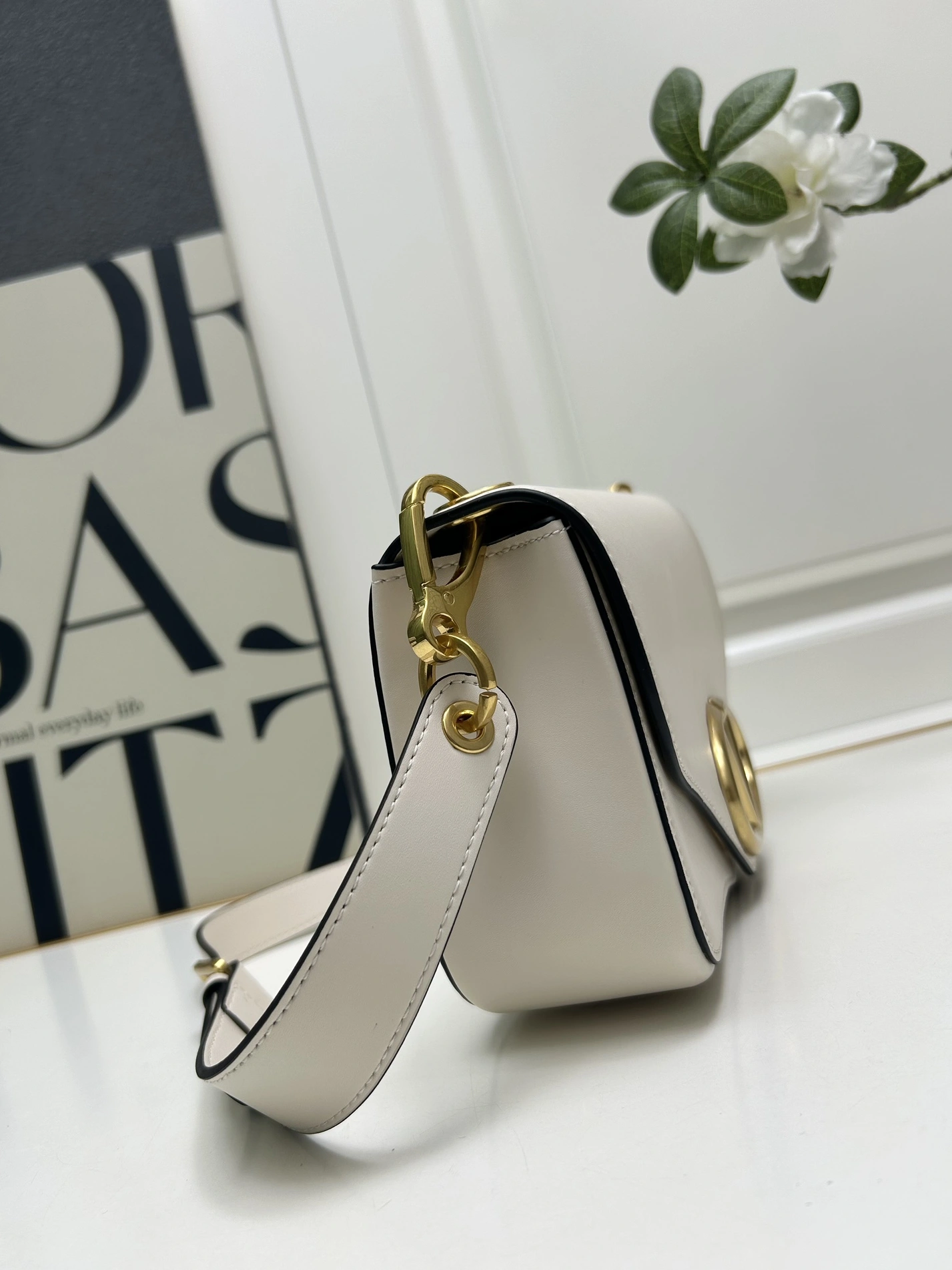 Valentino AAA Quality Shoulder Bags For Women Classic 8231