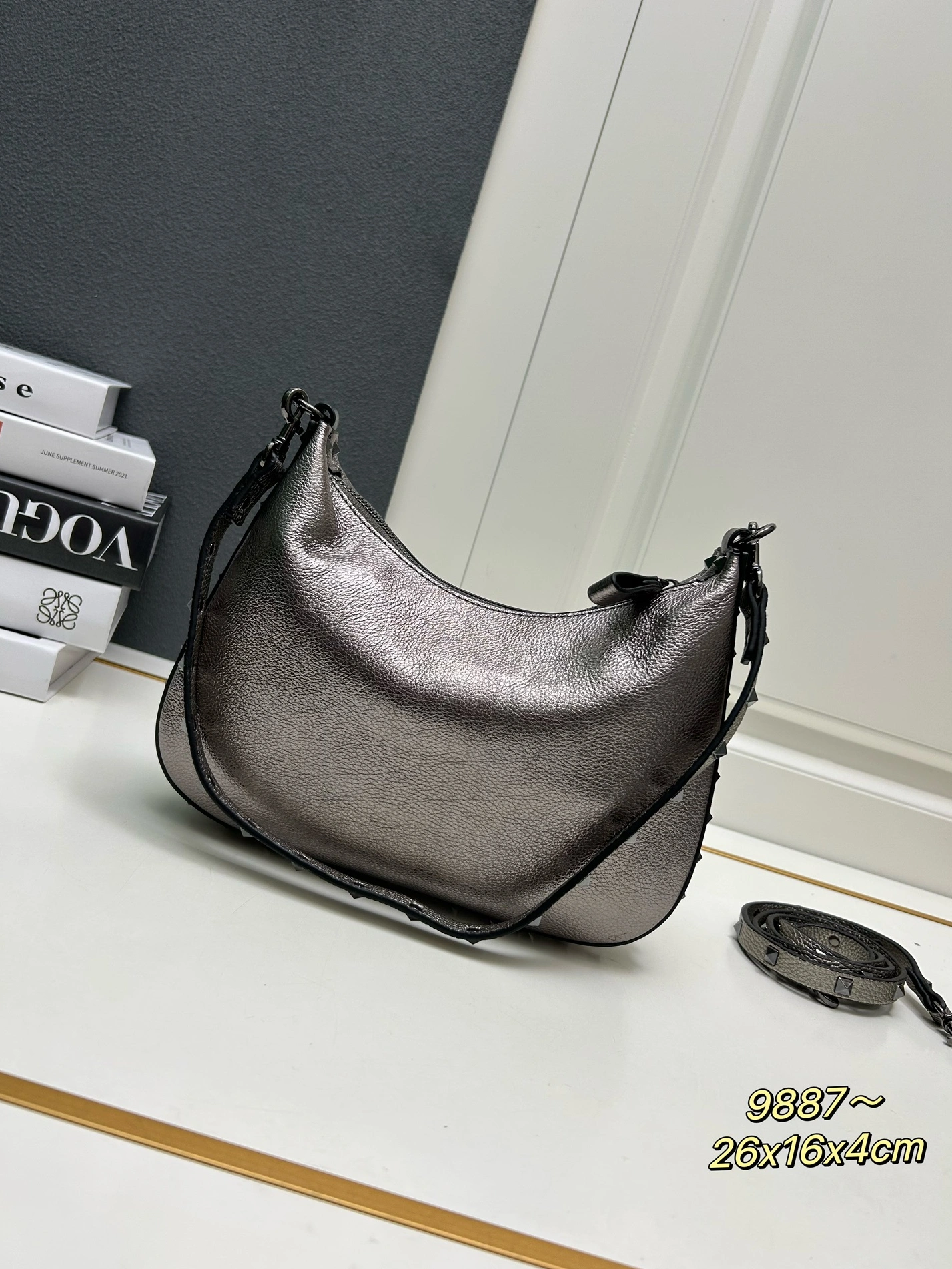 Valentino AAA Quality Shoulder Bags For Women Comfortable 194