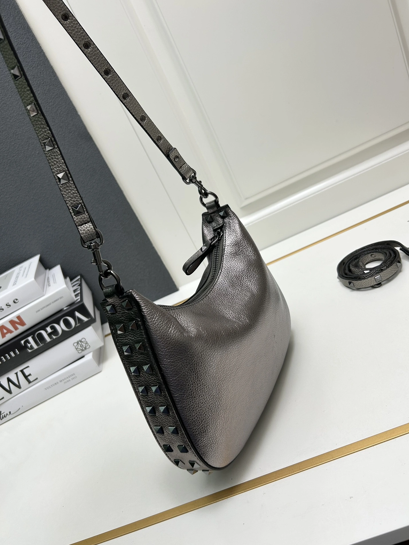 Valentino AAA Quality Shoulder Bags For Women Comfortable 194