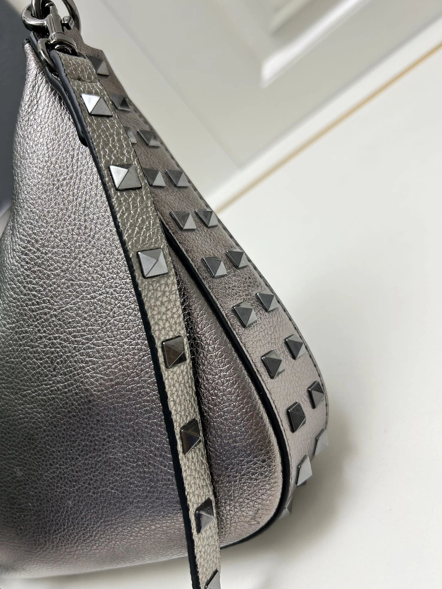 Valentino AAA Quality Shoulder Bags For Women Comfortable 194